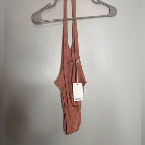 Vitamin A Alia One piece swimsuit NWT - Picture 6 of 6